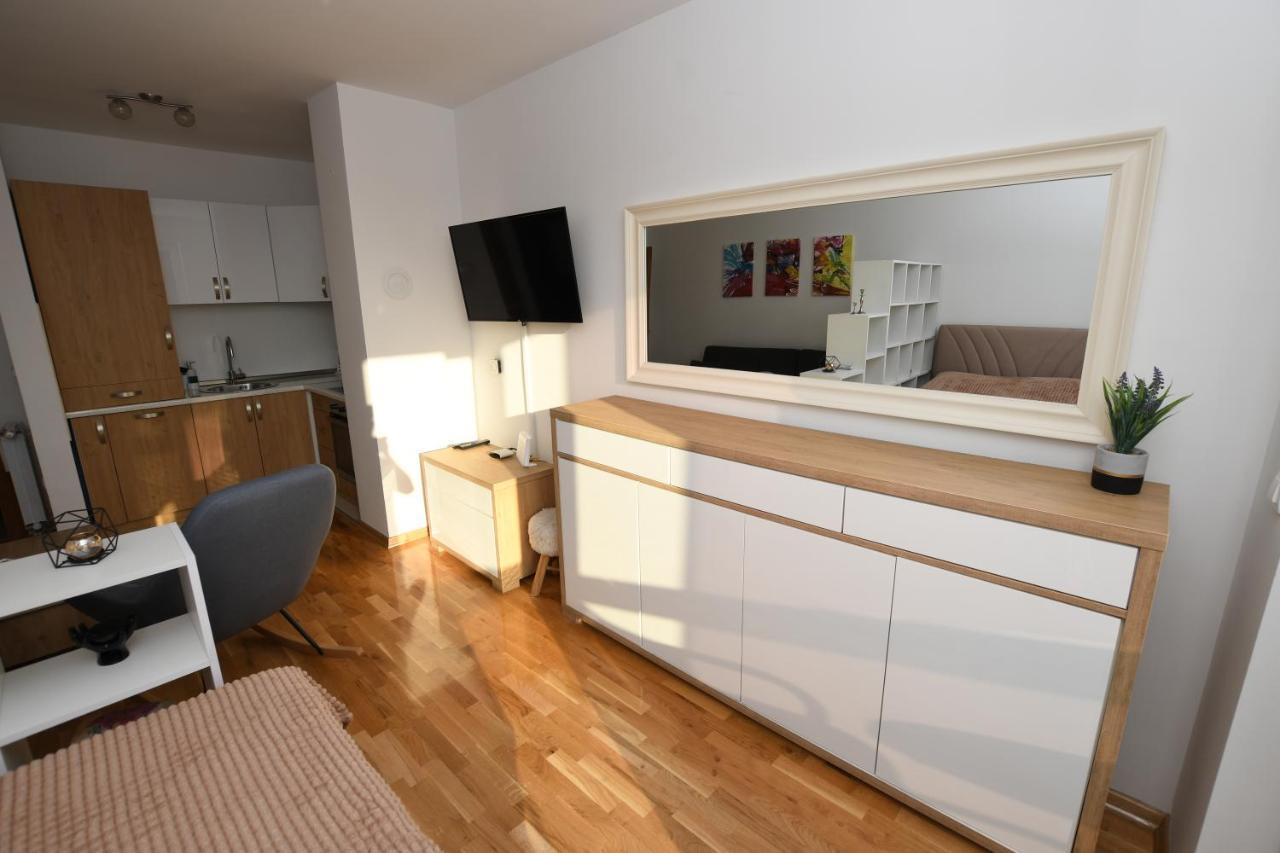 Sky Way Studio Apartment SJJ Exterior foto