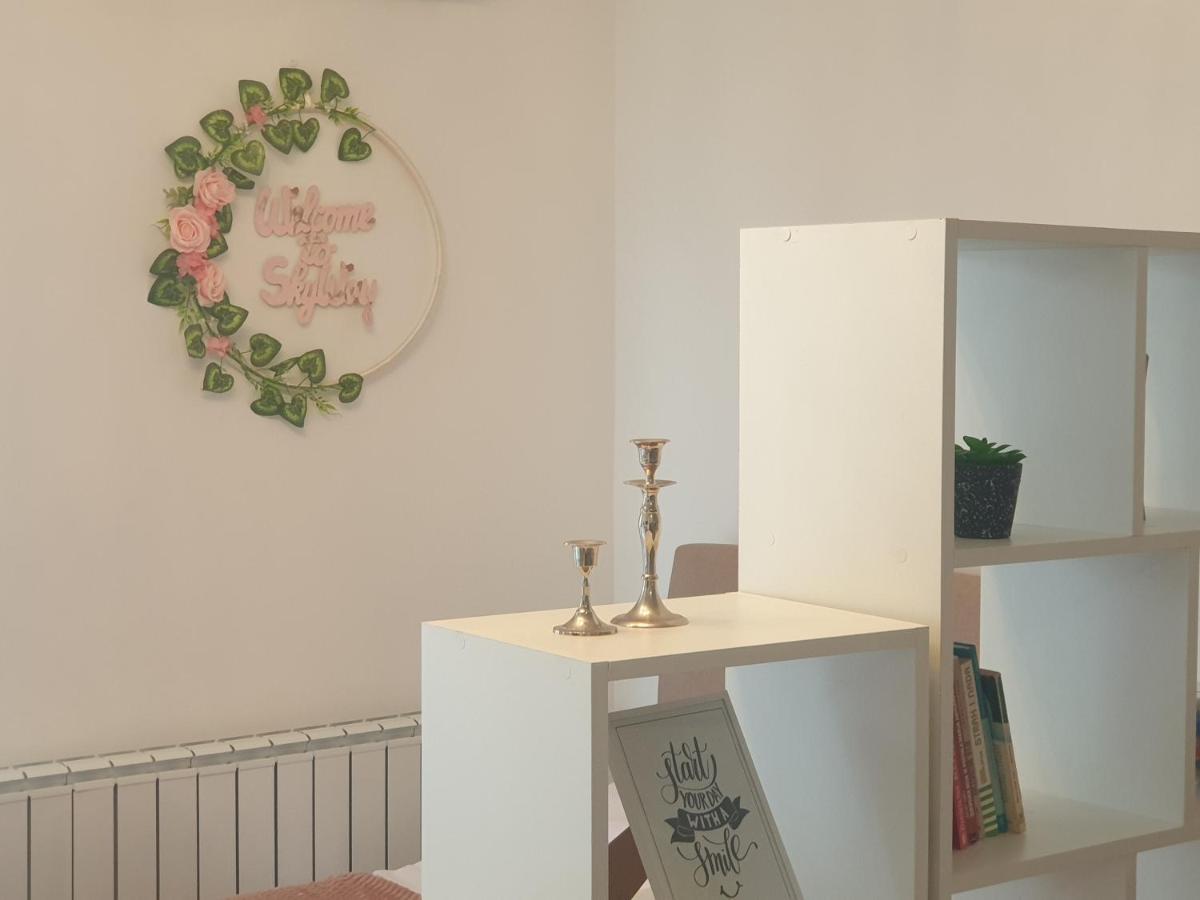 Sky Way Studio Apartment SJJ Exterior foto